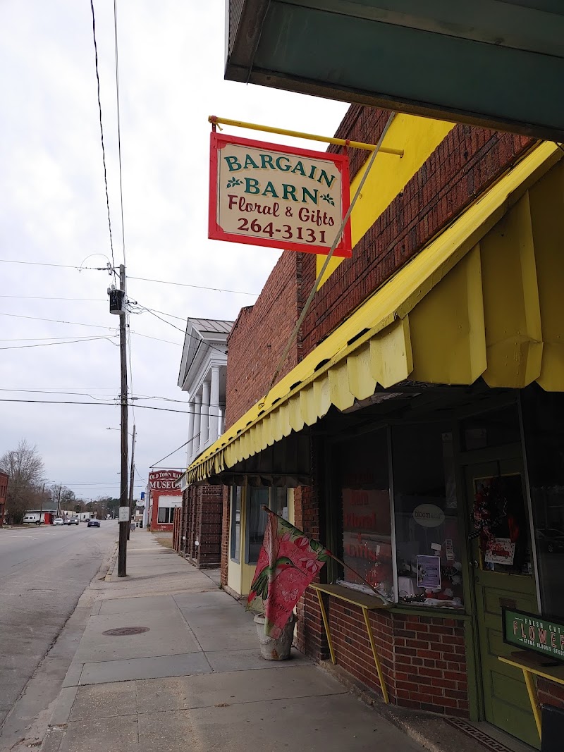 Bargain Barn's Floral & Gift florist in Andrews SC