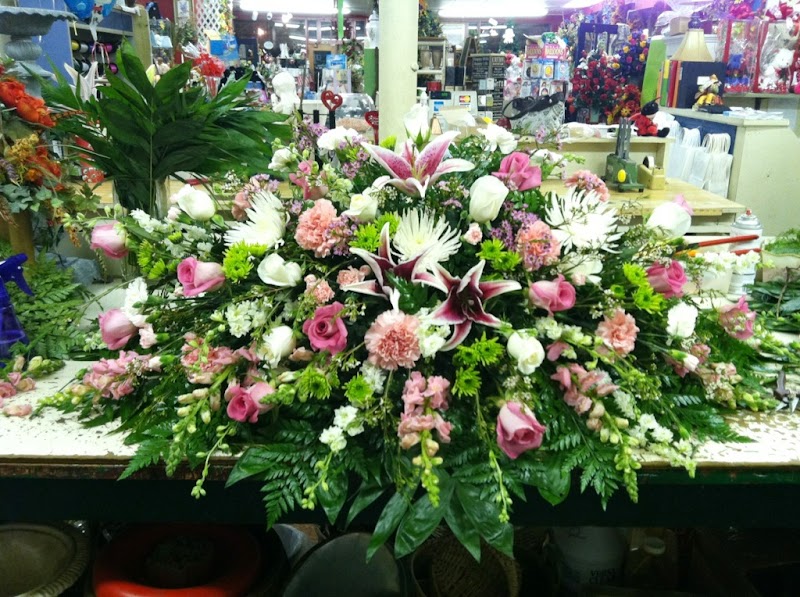 Elegant Blooms, LLC florist in Andrews SC